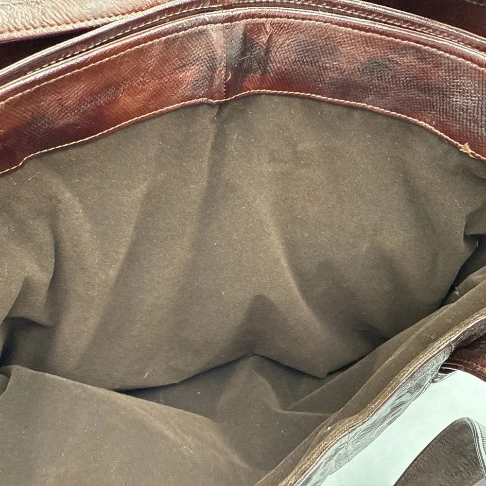 The Unbranded Brand vintage eel